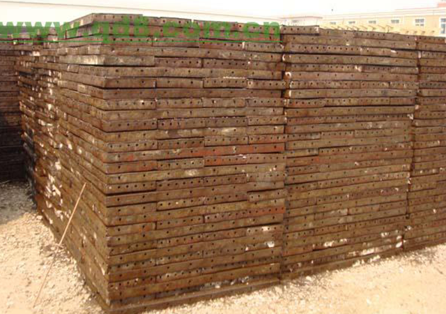 鋼模回收,建筑鋼模,建筑鋼?；厥? title=